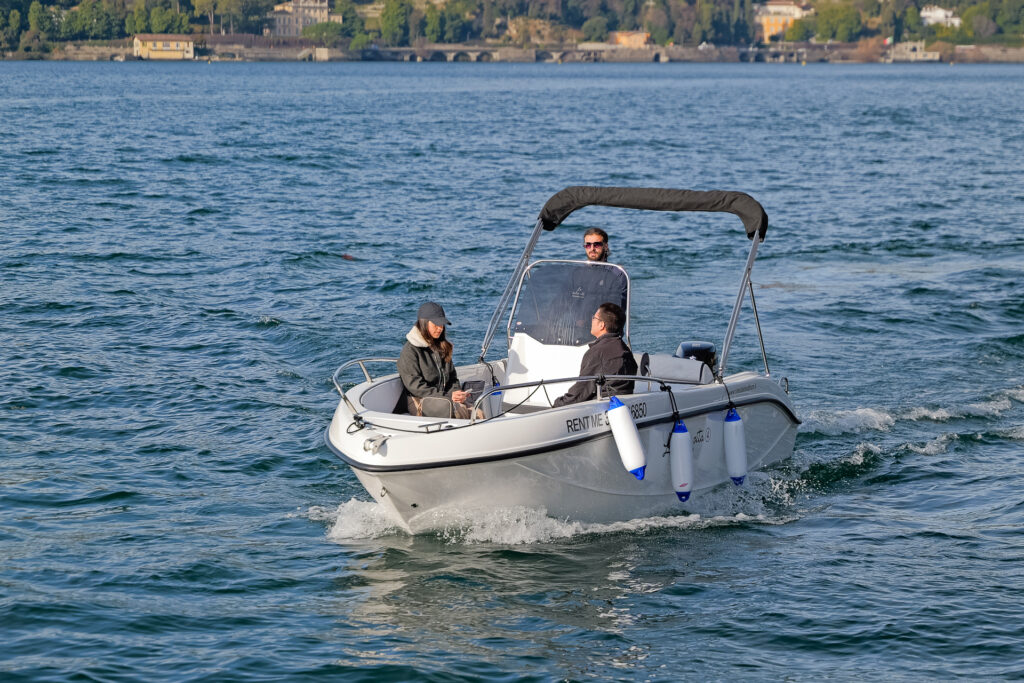 dolce vita boat tour lake como self drive boat